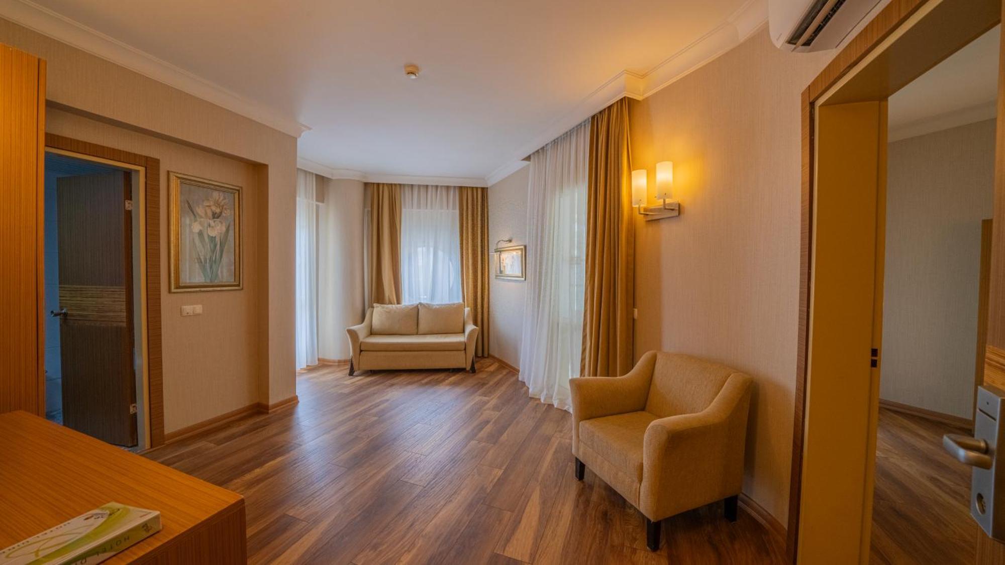 Grand Cettia Hotel Marmaris Esterno foto